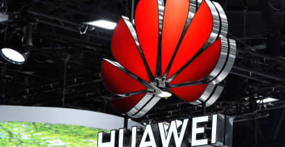 Top EU official urges more countries to ban China's Huawei, ZTE from 5G networks